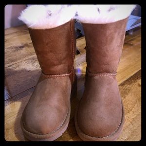Ugg Bailey Bow Boot